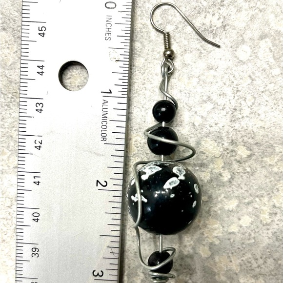 Handmade earrings - Picture 2 of 2